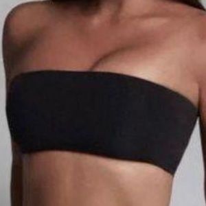 SKIMS fits everybody bandeau